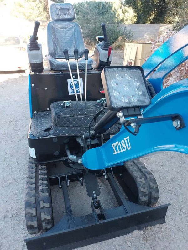 Mini excavadora abierta 1,8T Landward - Imagen 3